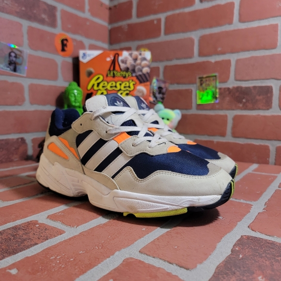Adidas Yung 96 - Picture 2 of 7